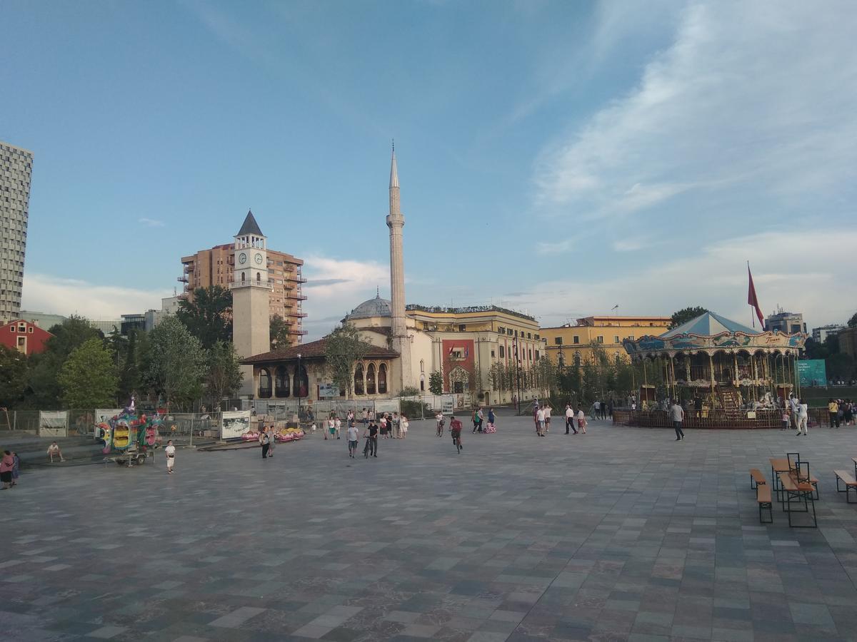 Tirana City Center Apartment Ngoại thất bức ảnh